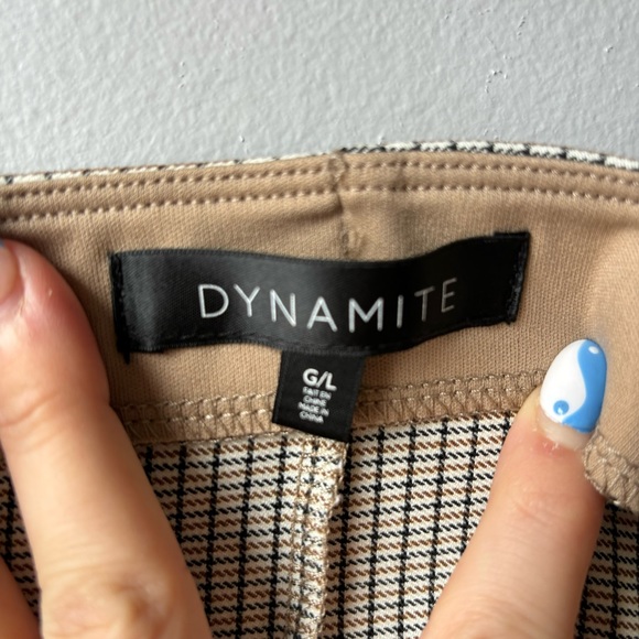 Plaid Mini skirt - Picture 4 of 9